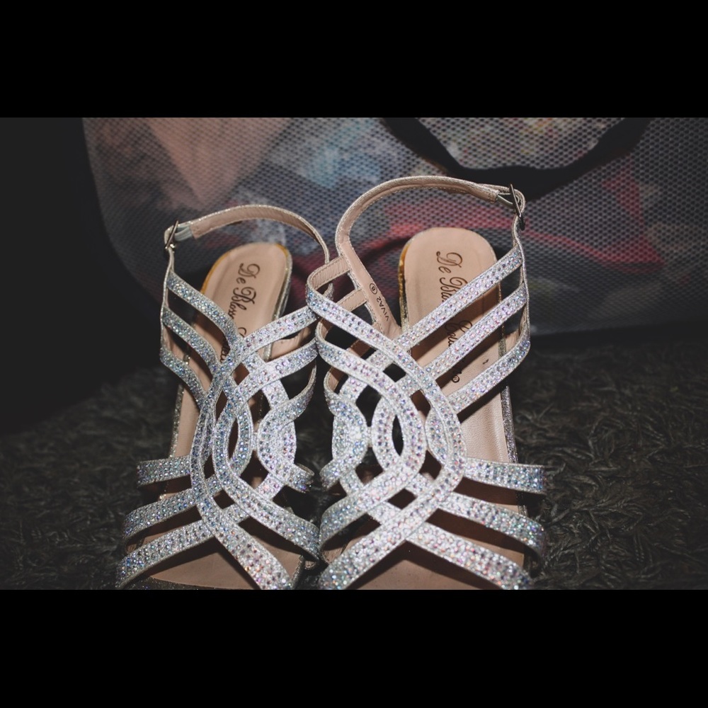 Heels - Picture 4 of 6